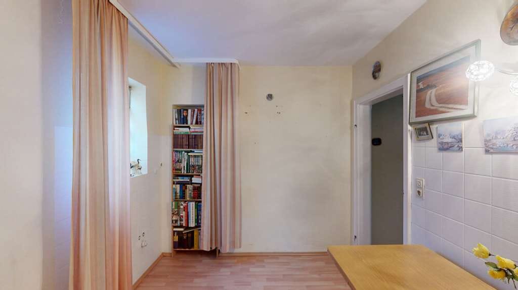 Immobilie in Landau in der Pfalz - Geräumiges Einfamilienhaus mit Wintergarten, Scheune und viel Potenzial in LD-Arzheim - Bild 2