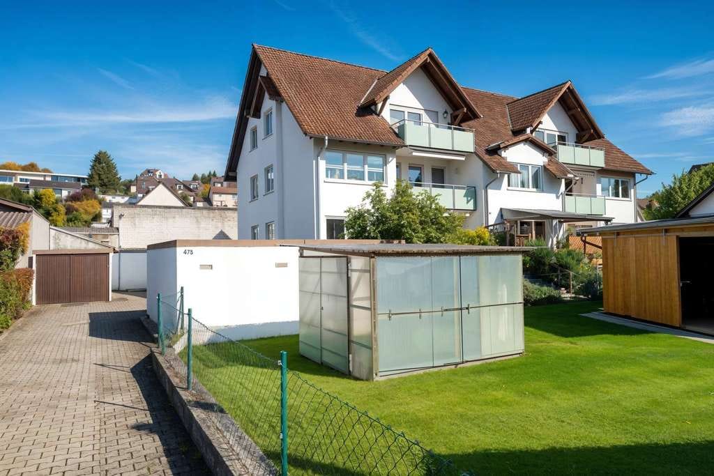 Immobilie in Markdorf - Sonnige, bezugsfreie 3-Zimmer-Wohnung im 1. OG mit Balkon und Garage in Markdorf - Bild 1