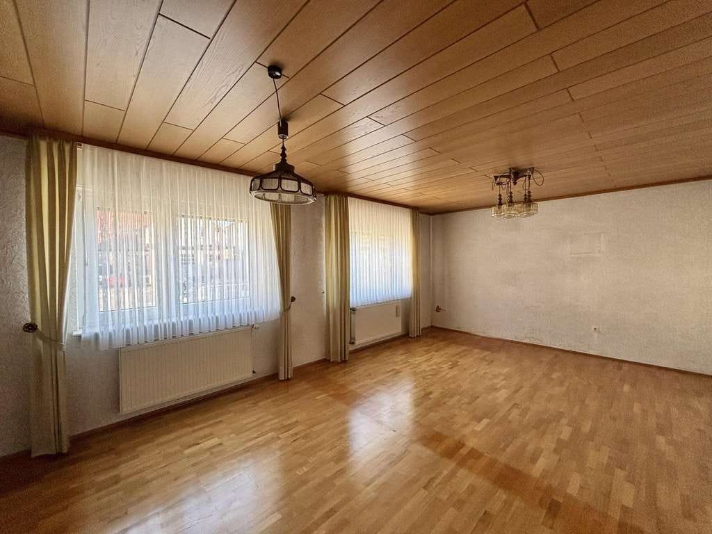Immobilie in Hagenbach - Lichtdurchflutetes Einfamilienhaus in zentraler Lage von Hagenbach - Bild 2