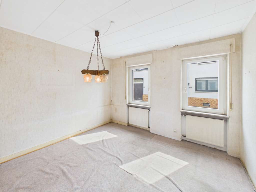 Immobilie in Bingen am Rhein - 7-Zimmer-Haus in Feldrandlage – großes Grundstück mit viel Entwicklungsspielraum - Bild 1