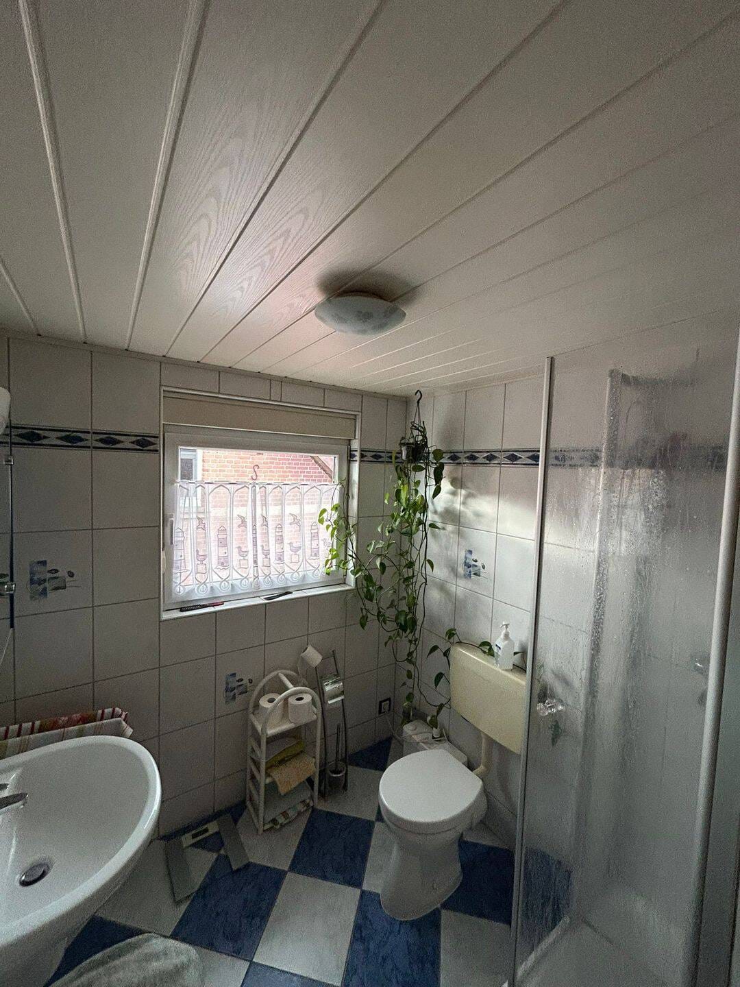 Immobilie in Tann - Viel Platz. Viel Freiheit. Viel Zuhause - Wohnhaus mit Scheune, Anbau, Sauna & großen Außenflächen - Bild 2