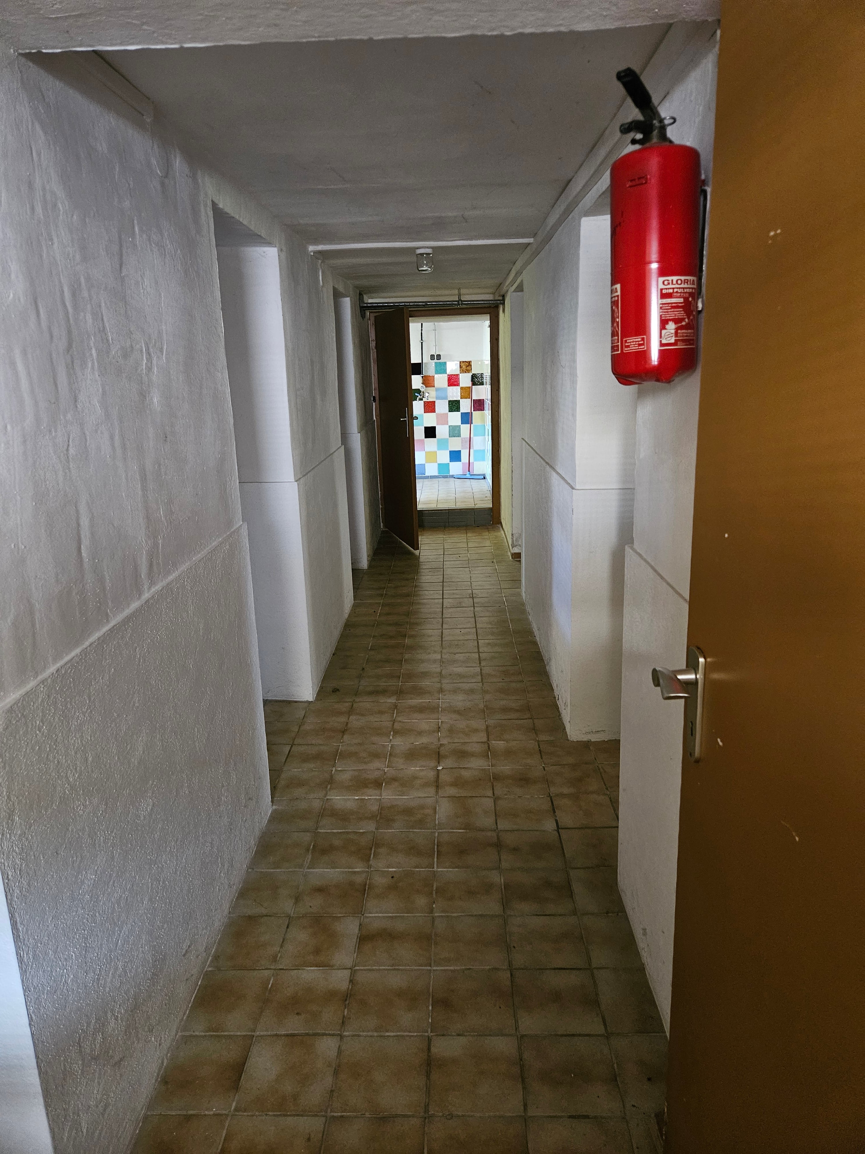 Immobilie in Königsbach-Stein - Freistehendes Zweifamilienhaus in bevorzugter Ortsrandlage von 75203 Königsbach-Stein - Bild 3