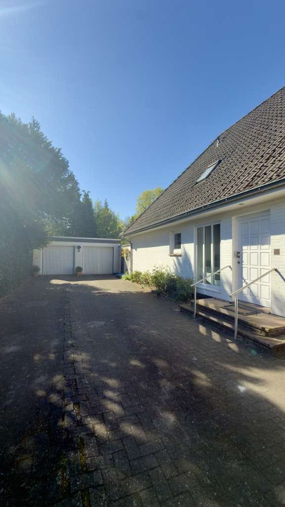 Immobilie in Lilienthal - Ansprechendes Einfamilienhaus auf wunderbarem Grundstück - Bild 1