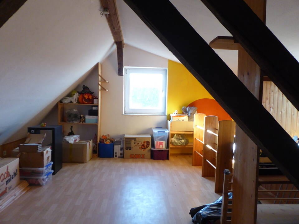 Immobilie in Solms - Charmantes Fachwerk-Zweifamilienhaus mit Hof, Nebengebäude und großem Garten in Oberndorf! - Bild 4