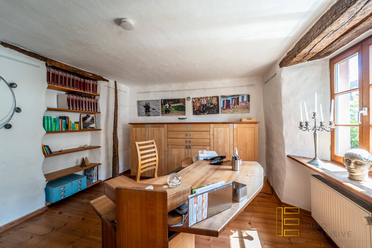 Immobilie in Kanzem - Einzigartig ausgebautes Einfamilienwohnhaus vom Tischlermeister - Bild 2