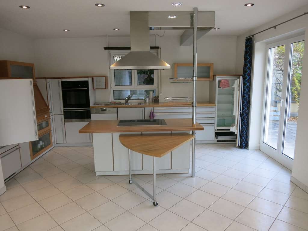 Immobilie in Gaienhofen - Einfamilienhaus (Doppelhaushälfte) in Gaienhofen, Grundstück ca. 314 m², Wfl. ca. 218m² , Gaienhofe - Bild 2
