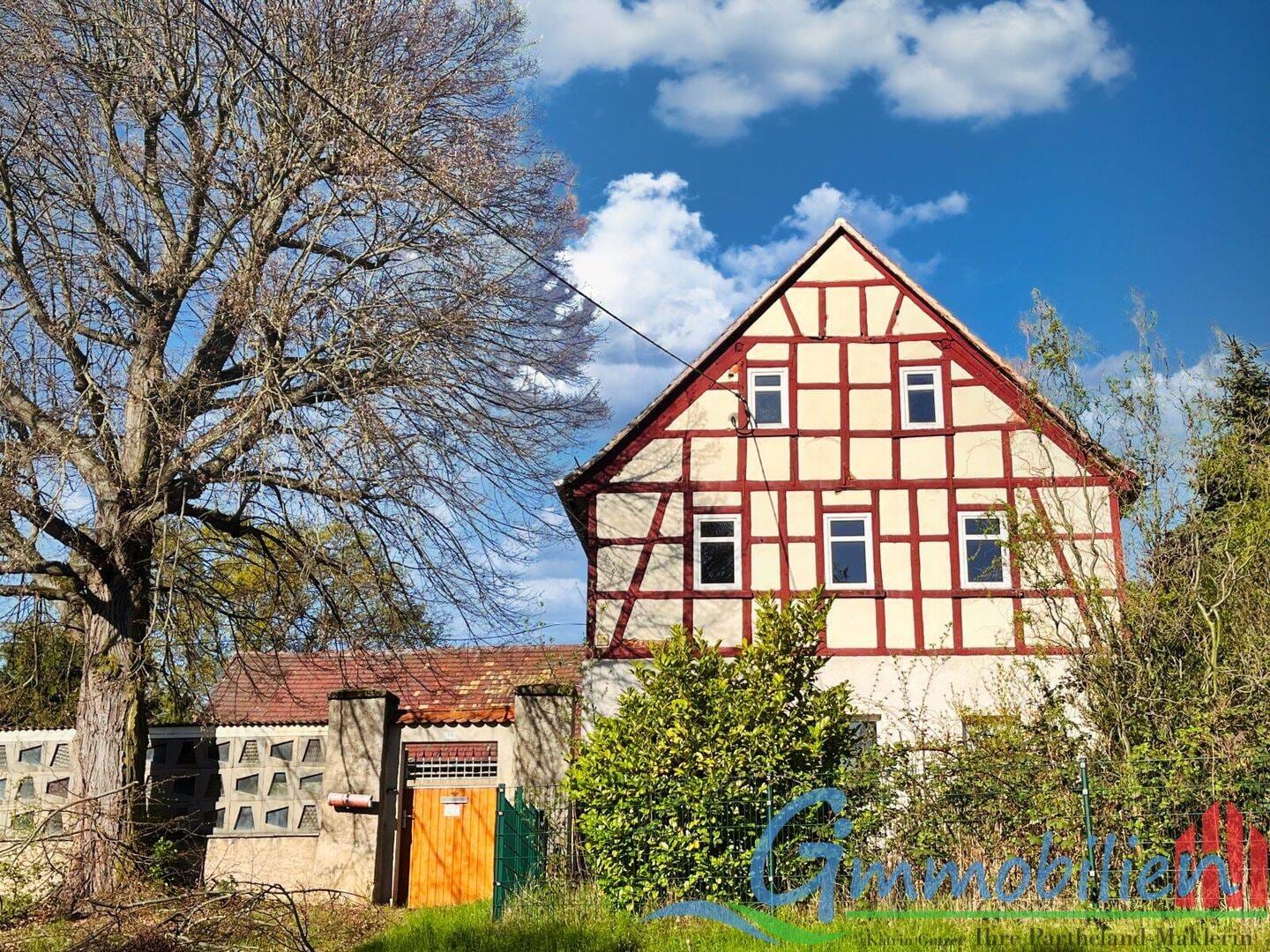 Immobilie in Borna - Traumhaftes Fachwerkhaus mit großzügigem Hof - Wohnen und Leben auf 330 m² in idyllischer Seenähe - Bild 0