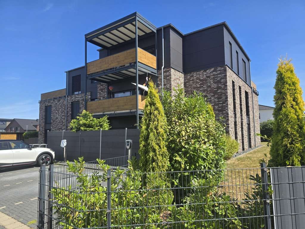 Immobilie in Rötgesbüttel - Bald frei: Exklusive Erdgeschosswohnung mit Garten und zwei Stellplätzen in Rötgesbüttel - Bild 1