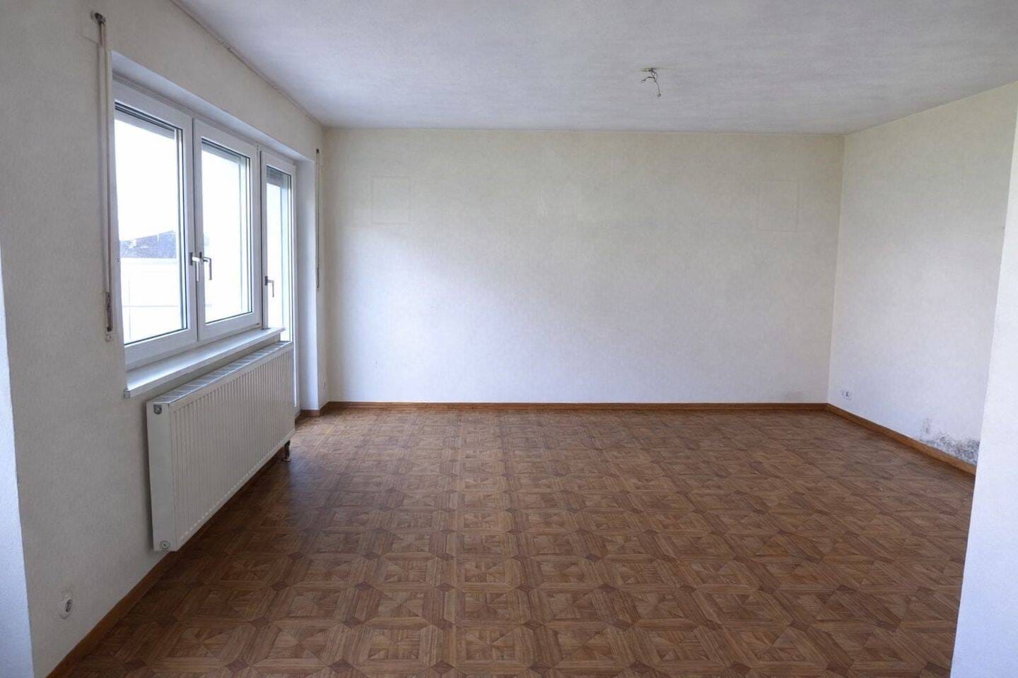 Immobilie in Giengen an der Brenz - Reihenendhaus mit Potenzial: Gestalten Sie Ihr neues Zuhause - Bild 4