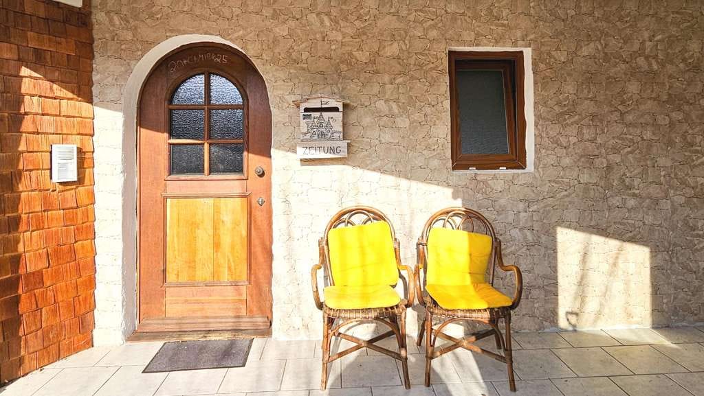 Immobilie in Deggenhausertal - Bezugsfreies 3-Familienhaus mit viel Potenzial. Sonnige Wohnlage mit herrlichem Weitblick - Bild 1