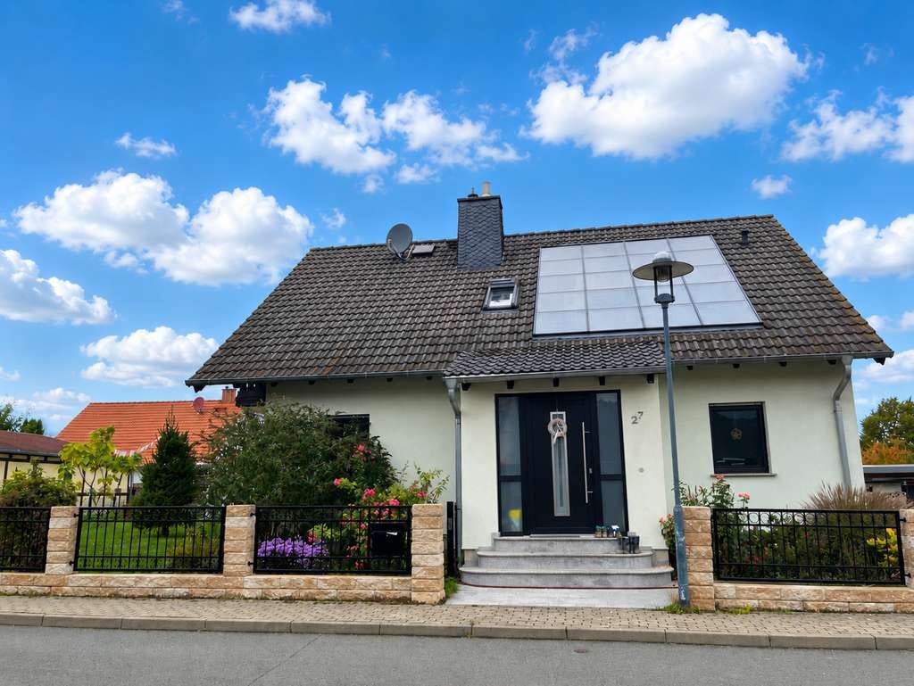 Immobilie in Lehesten - Familienidyll mit viel Platz & Homeofficeoption in ländlicher Umgebung von Jena - Bild 0