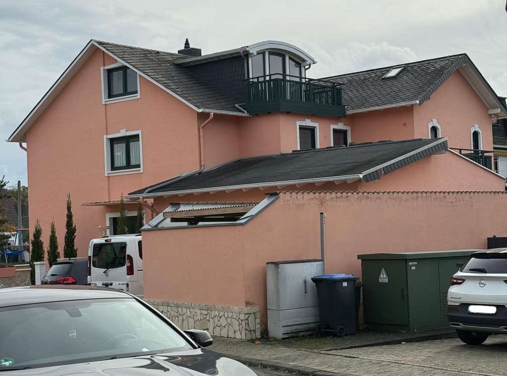 Immobilie in Kruft - Mediterranes Wohnhaus in Kruft - flexibel nutzbar, modernisiert und mit großem Potenzial - Bild 1