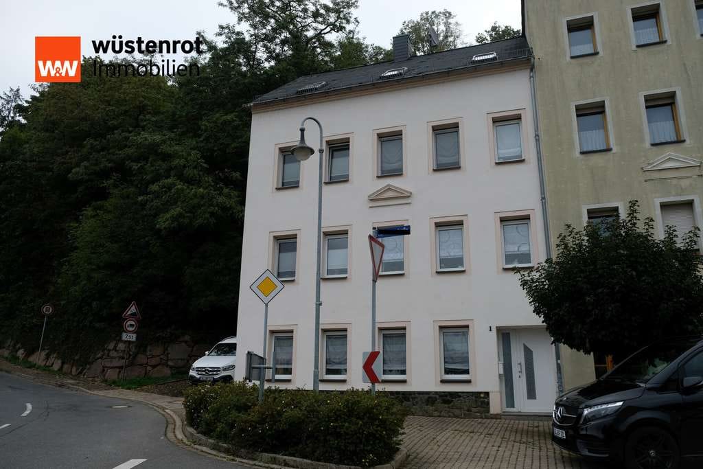 Immobilie in Waldheim - Charmantes, kernsaniertes Einfamilienhaus in Waldheim – ca. 195 m² Wohnfläche auf 530 m² Grundstück - Bild 0