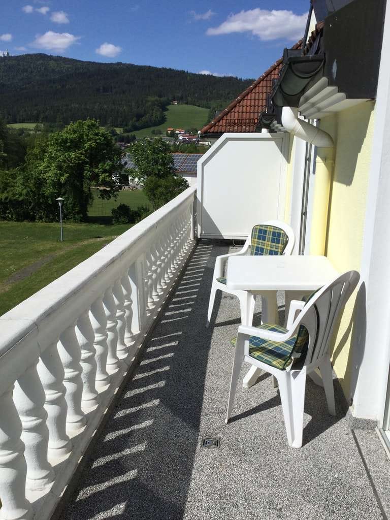 Immobilie in Hohenwarth - Ferienwohnung in Hohenwarth: 2,5-Zimmer-Wohnung mit Balkon - Bild 2