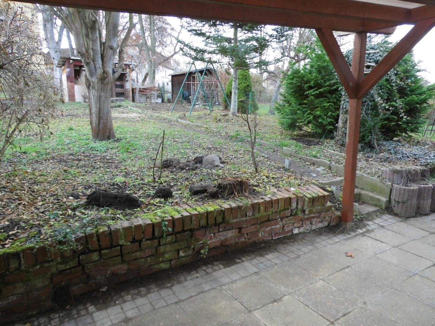 Immobilie in Werdau - Einfamilienhaus (DHH) mit Zufahrt, Carport und Hausgarten in beliebter Wohnlage von Werdau zu verkaufen! - Bild 4