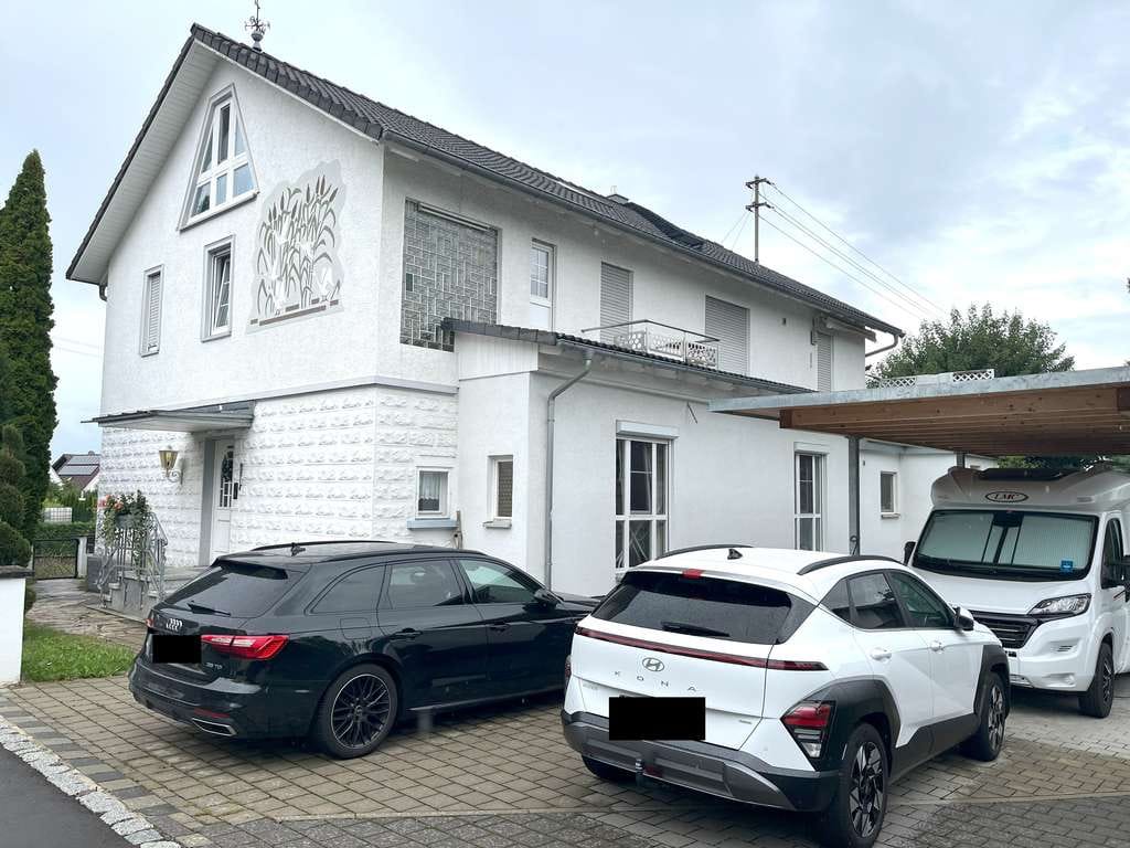 Immobilie in Bisingen - Einfach Einziehen und Wohlfühlen! Gepflegtes Zweifamilienhaus in sonniger Wohnlage in Bisingen - Bild 1