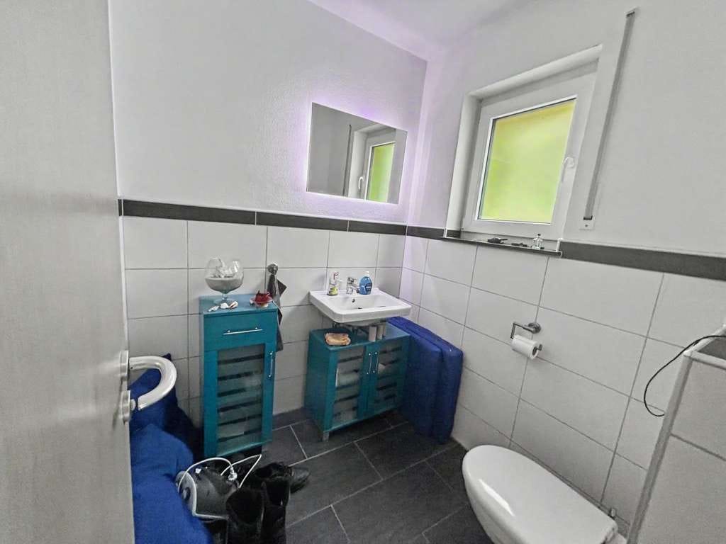 Immobilie in Tagmersheim - Attraktives Einfamilienhaus mit großzügigem Grundstück und moderner Technik in Tagmersheim - Bild 4