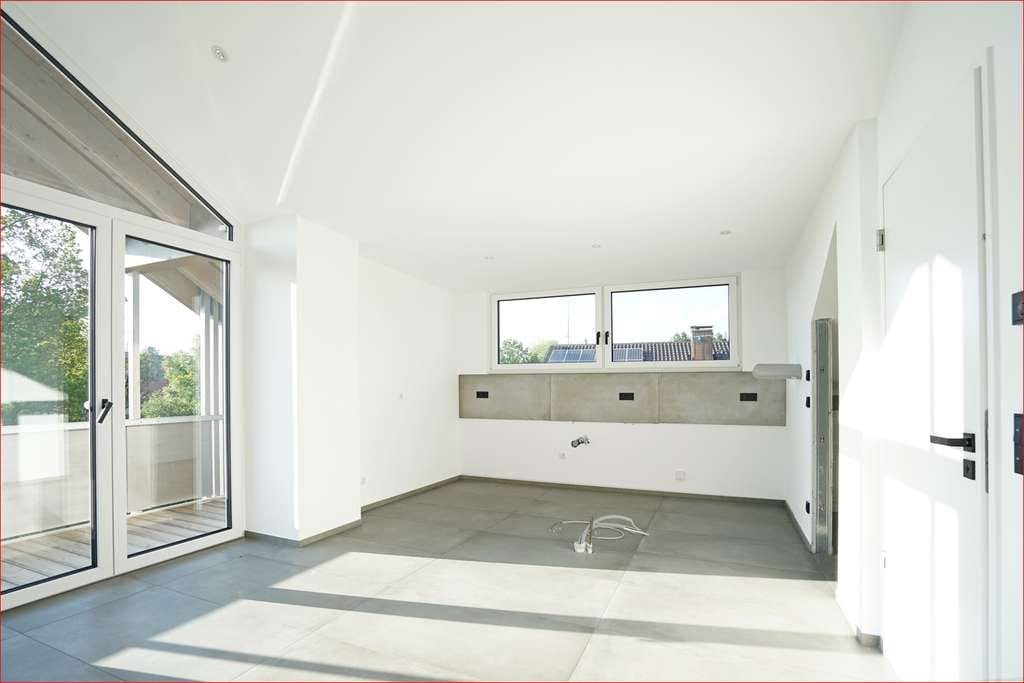Immobilie in Nesselwang - WHG 7
Exklusive Penthouse-Wohnung! TOP Ausstattung! Top Energiewert KFW40EE - Bild 2