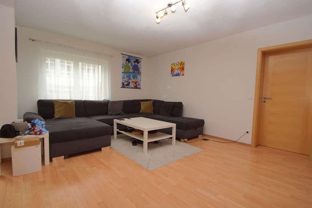 Immobilie in Neuffen - Zentrumsnah wohnen mit Terrasse und kurzen Wegen - Bild 1