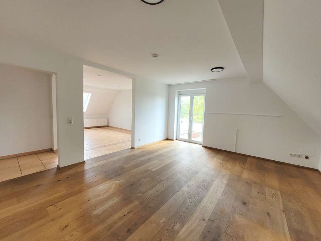 Immobilie in Weisweil - +++ Lichtdurchflutete Maisonette- Wohnung mit Wohlfühlcharakter - Weisweil +++ - Bild 1