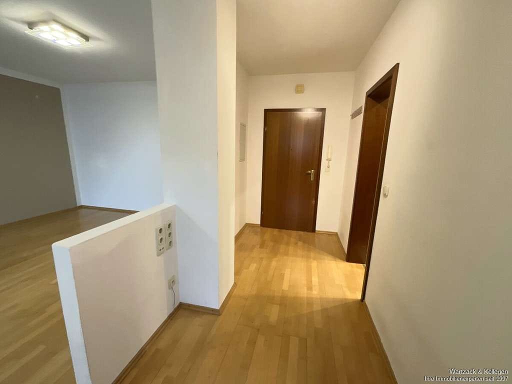 Immobilie in Schwanstetten - Homebase:
2-Zimmer-Wohnung 
mit Balkon und Einzelgarage 
in Schwanstetten, OT Schwand - Bild 2