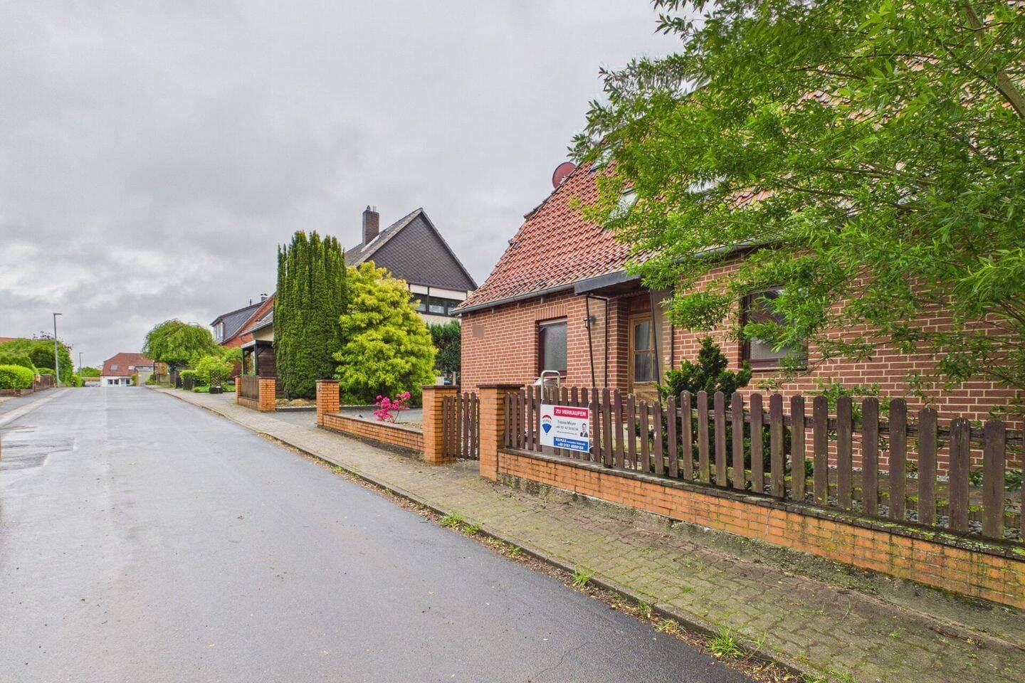 Immobilie in Neustadt am Rübenberge - Großes Haus mit tollem Grundstück in einmaliger Feldrandlage von Mariensee - Bild 2