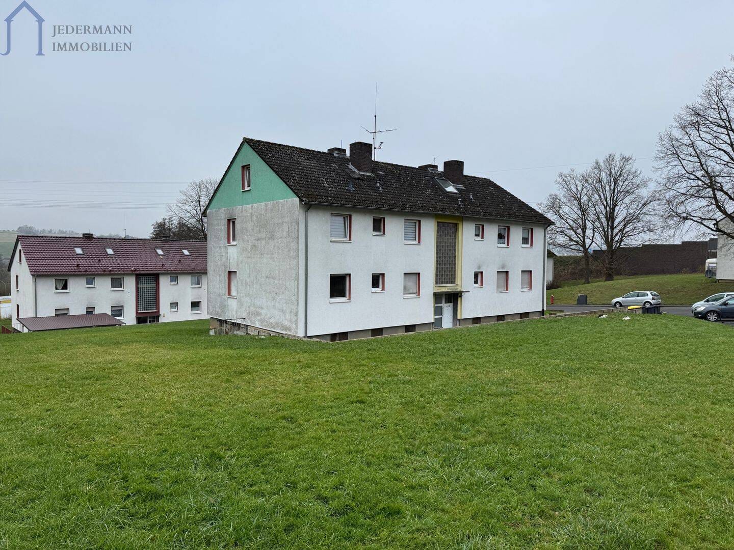 Immobilie in Bad Hersfeld - Mehrfamilienhaus auf dem einen, Baulücke auf dem anderen Grundstück! - Bild 1