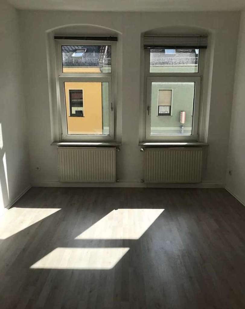 Immobilie in Glauchau - Charmanter Altbau mit Stabiler Rendite und Potenzial in Glauchau - Bild 1