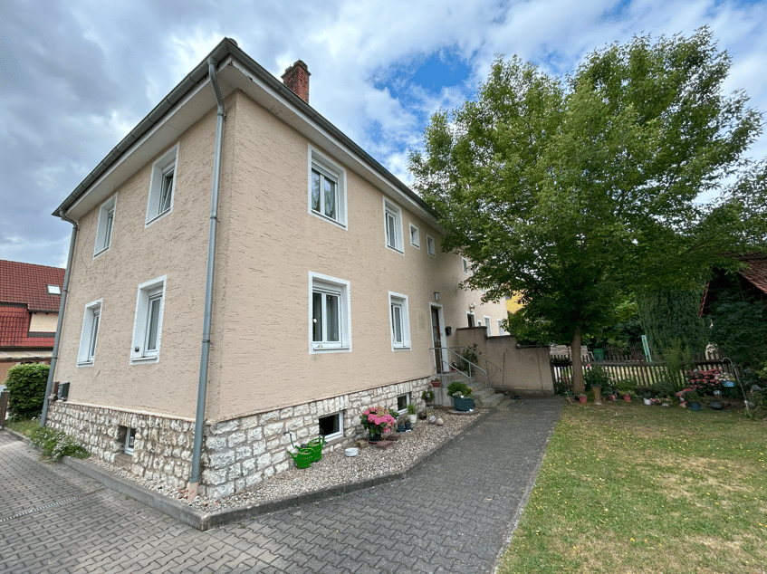 Immobilie in Maxhütte-Haidhof - Ein Doppelhaus mit 4 vermieteten Wohnungen in Maxhütte-Haidhof  - Bild 4