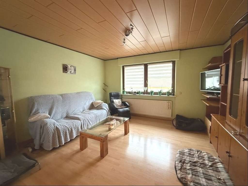 Immobilie in Eppelborn - TOP gepflegtes 1-2-Familienhaus mit Garten und Garage - Eppelborn - Bild 3