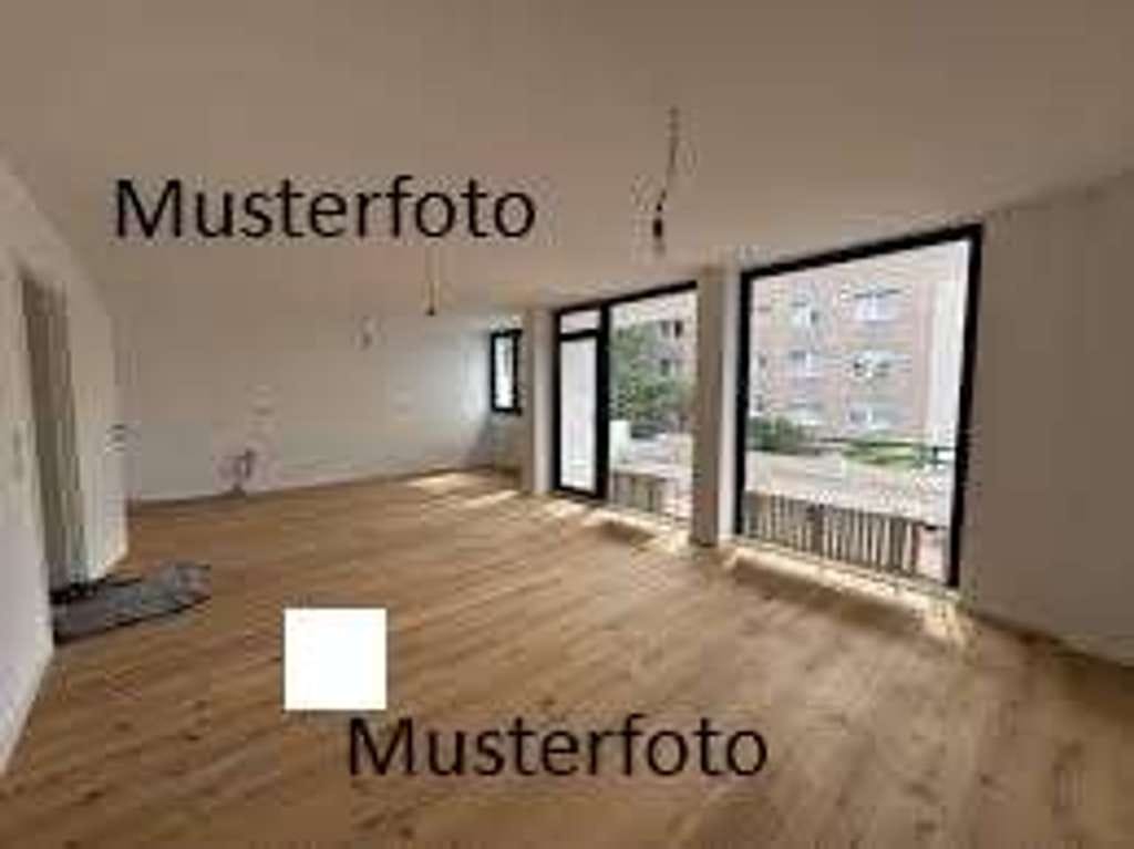 Immobilie in Idar-Oberstein - ZV-Termin am 13.07.2026! 3-Zimmer ETW mit Balkon und Stellplatz in Idar-Oberstein - Bild 0