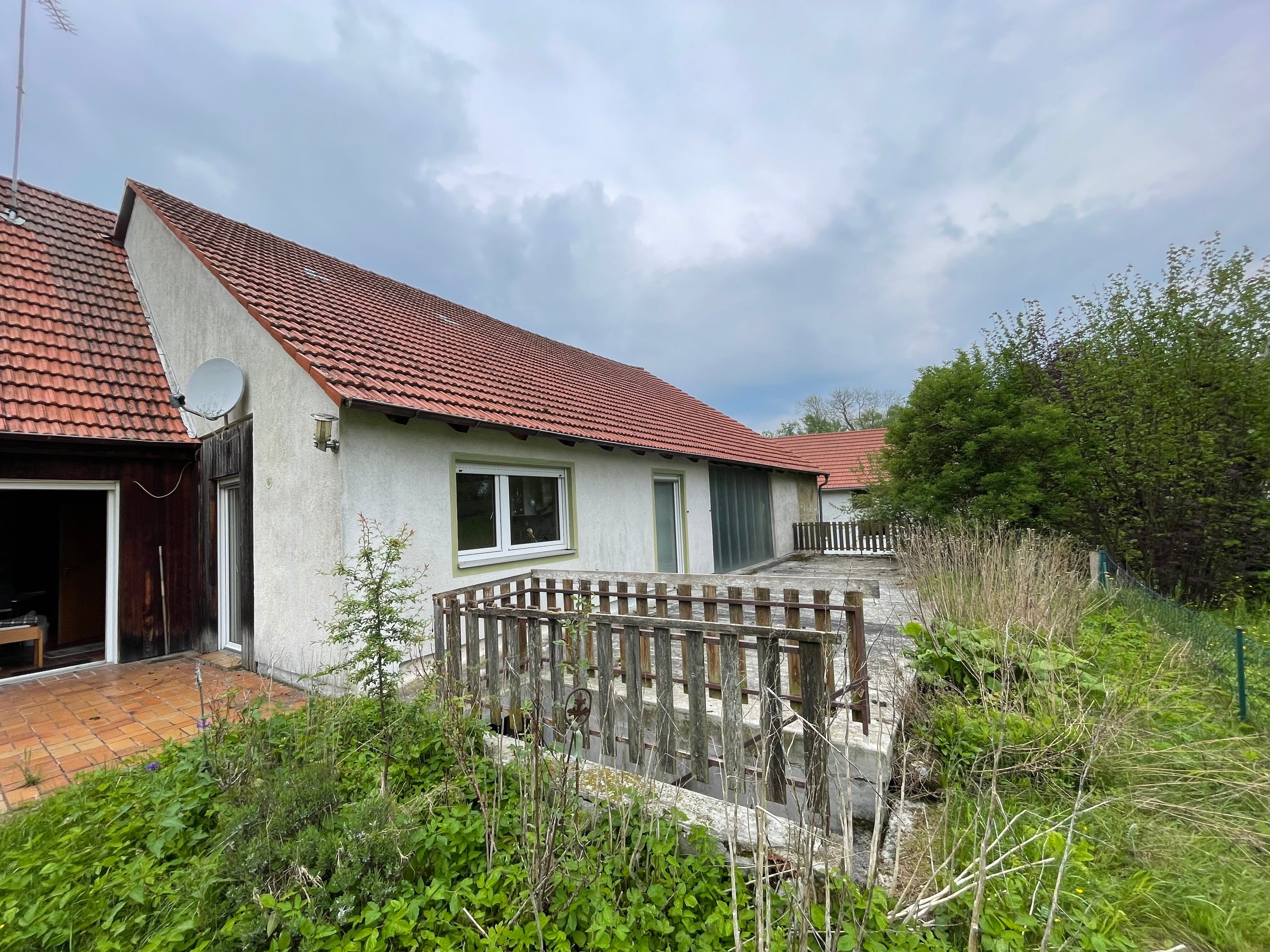 Immobilie in Mering - Ehemaliges Bauernhaus mit Scheune und großem Grundstück, renovierungsbedürftig - Bild 4