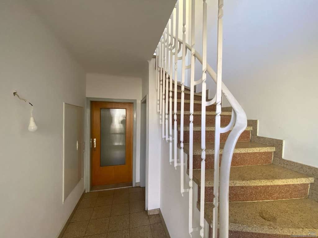 Immobilie in Waghäusel - 2-Familienhaus mit Scheune in Waghäusel-Wiesental zu verkaufen! - Bild 2