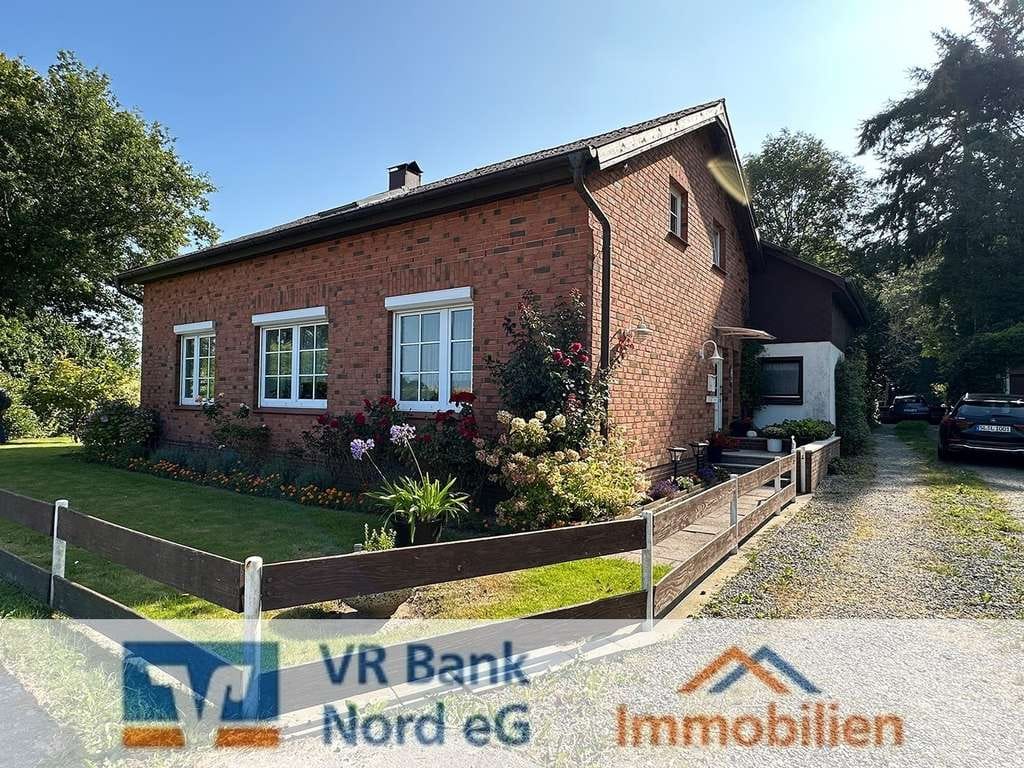 Immobilie in Uelsby - Gepflegtes Einfamilienhaus mit viel Platz

 - Bild 0