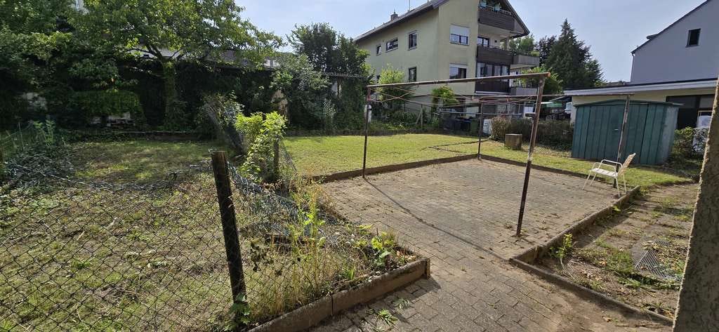 Immobilie in Mundelsheim - 8-Zimmer Mehrfamilienhaus mit Garage in Mundelsheim - Bild 2