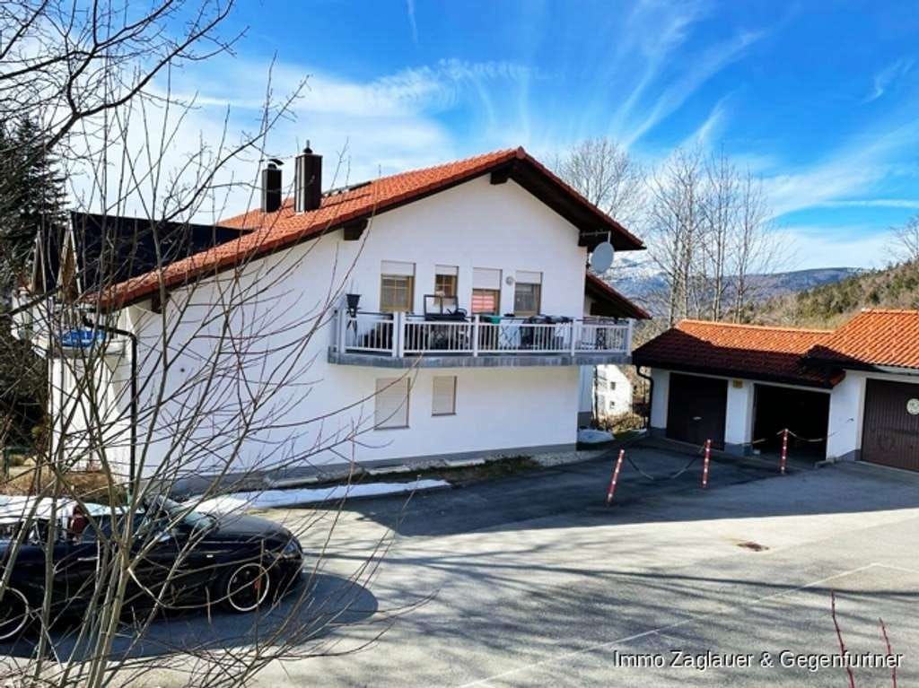 Immobilie in Neuschönau - Tolle 3-Zimmer-Wohnung im Bergdorf Waldhäuser - mit Garage! - Bild 2