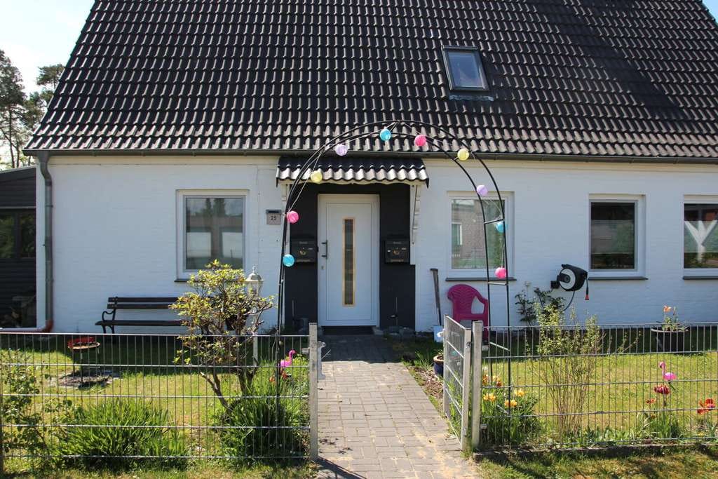 Immobilie in Wistedt - Charmantes Einfamilienhaus mit Einliegerwohnung in ruhiger Lage von Wistedt (Kernsaniert in 2017) - Bild 1