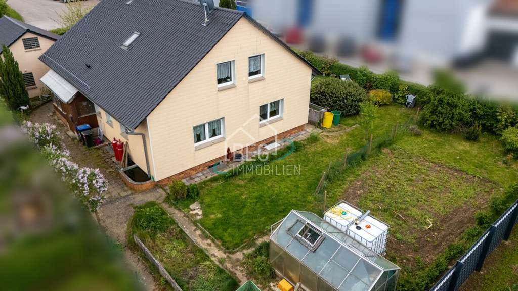 Immobilie in Blaufelden - Modernisiertes Einfamilienhaus mit PV-Anlage und vielseitigen Nutzungsmöglichkeiten - Bild 3
