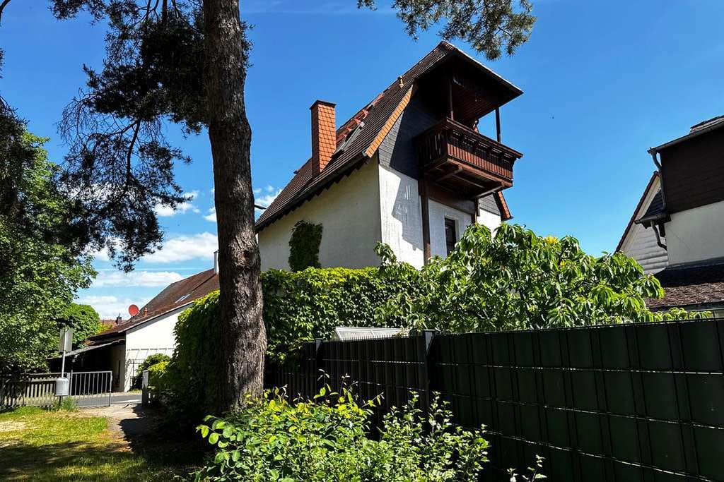 Immobilie in Gelnhausen - Renovierungsbedürftiges Wohnhaus mit Atelier - Bild 2
