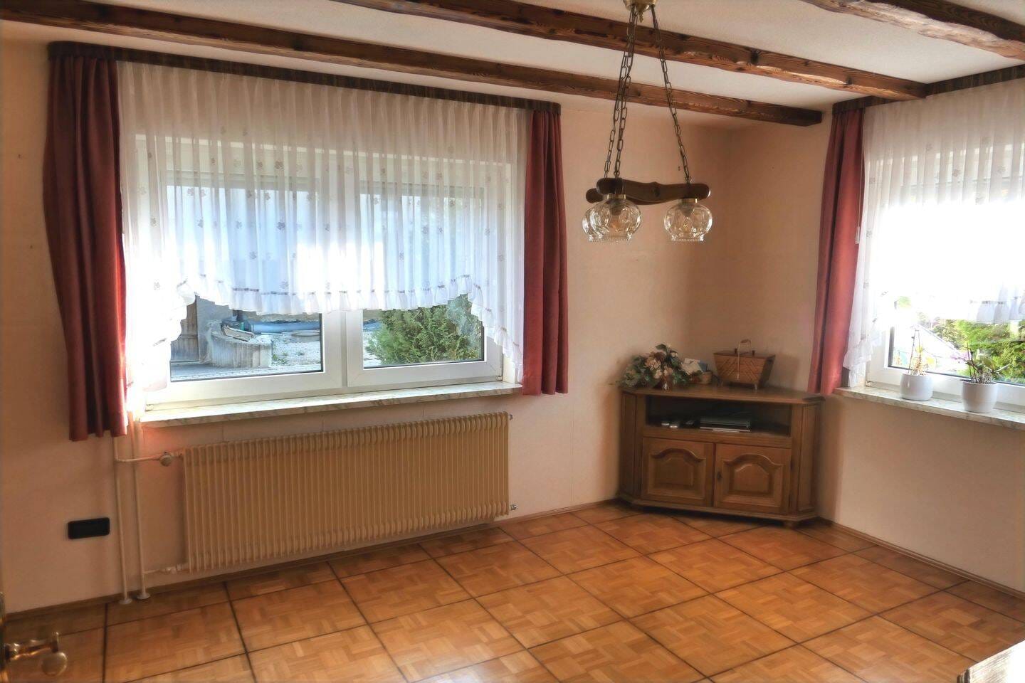 Immobilie in Gosheim - Wohnhaus mit schönem Garten in Gosheim - Bild 4