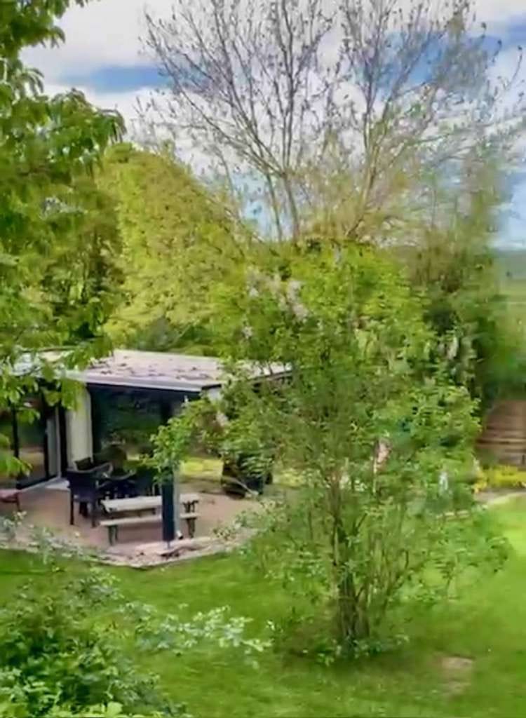 Immobilie in Kreuzwertheim - Haus, Wohnhaus, Einfamilienhaus mit großer Einliegerwohnung in Kreuzwertheim - Bild 1