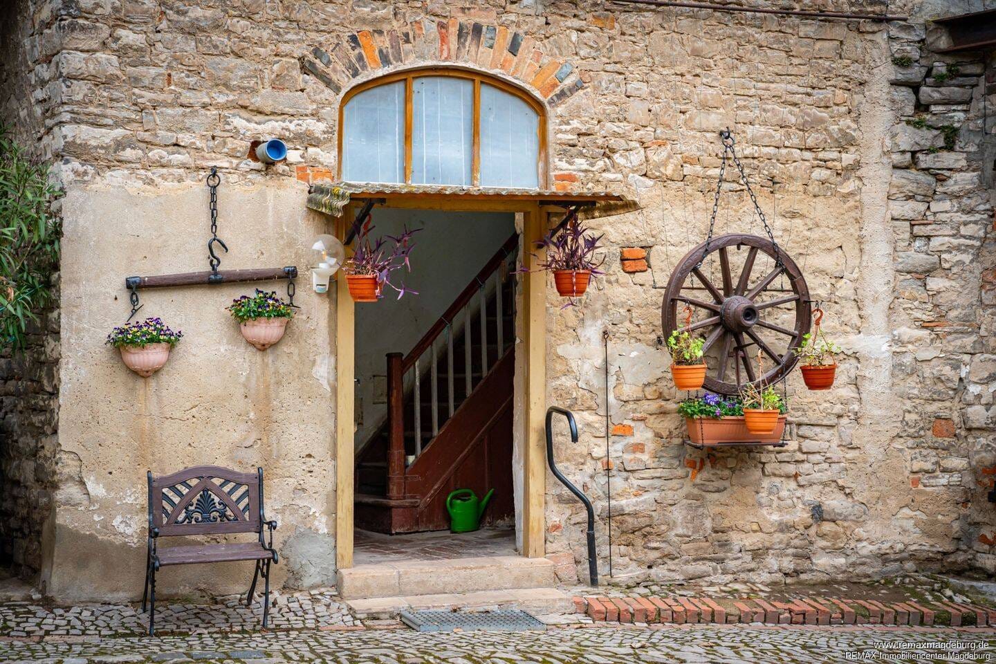 Immobilie in Alsleben - Historisches Mehrfamilienhaus mit Charme, Bestand und Zukunftsperspektive - Bild 3