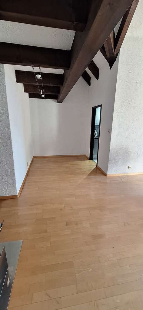 Immobilie in Holzgerlingen - Sonnige Maisonette-Wohnung im Toskana-Stil – 3,5-Zimmer-Wohnung mit Balkon und EBK - Bild 2