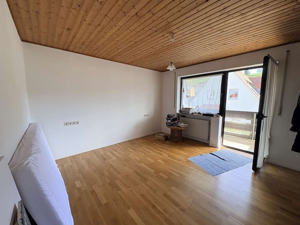 Immobilie in Rothenbuch - Freistehendes Einfamilienhaus mit großem Grundstück und viel Potenzial in ruhiger Lage - Bild 3