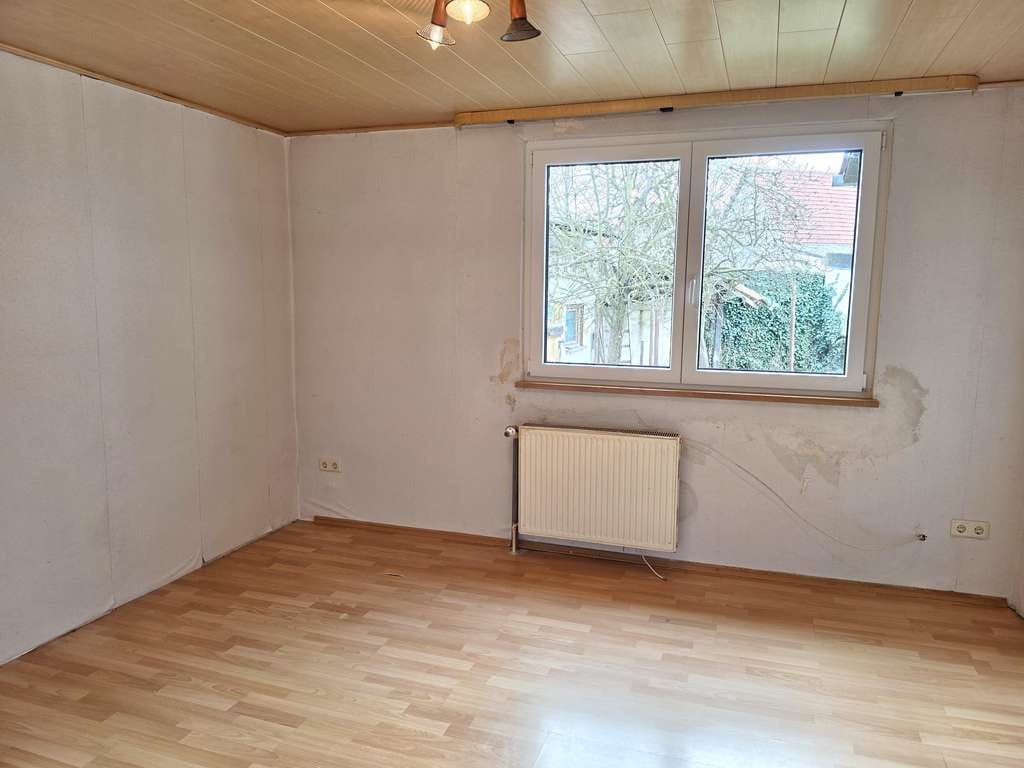 Immobilie in Göllheim - Freistehendes Einfamilienhaus mit Garten und 5 Zimmern - Bild 3