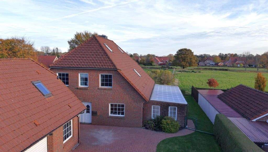 Immobilie in Berumbur - GROSSZÜGIGES EINFAMILIENHAUS IN RUHIGER  SIEDLUNGSLAGE - Bild 1