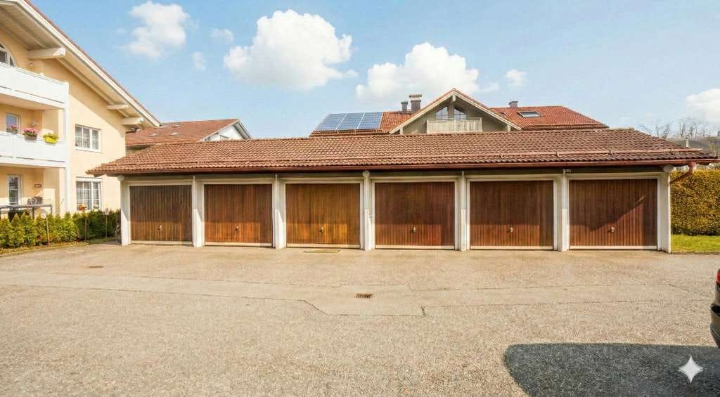 Immobilie in Piding - Charmante Dachgeschosswohnung: Ihr neues Zuhause vor den Toren Salzburgs / Piding DE - Bild 2