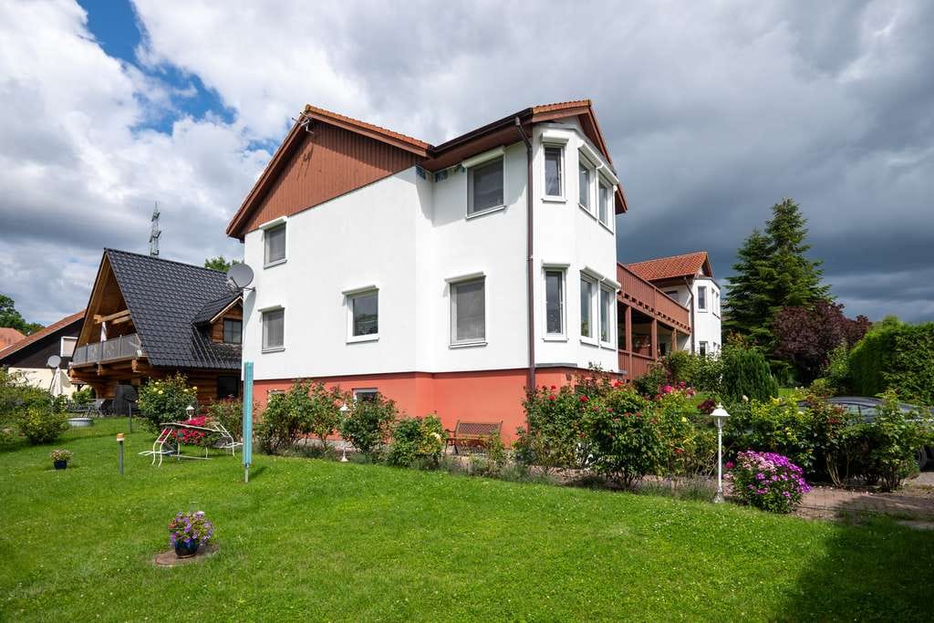 Immobilie in Stolpe auf Usedom - Listenpreis 792.000 € - Modernes Doppelhaus in Karnin am Stettiner Haff - Bild 0