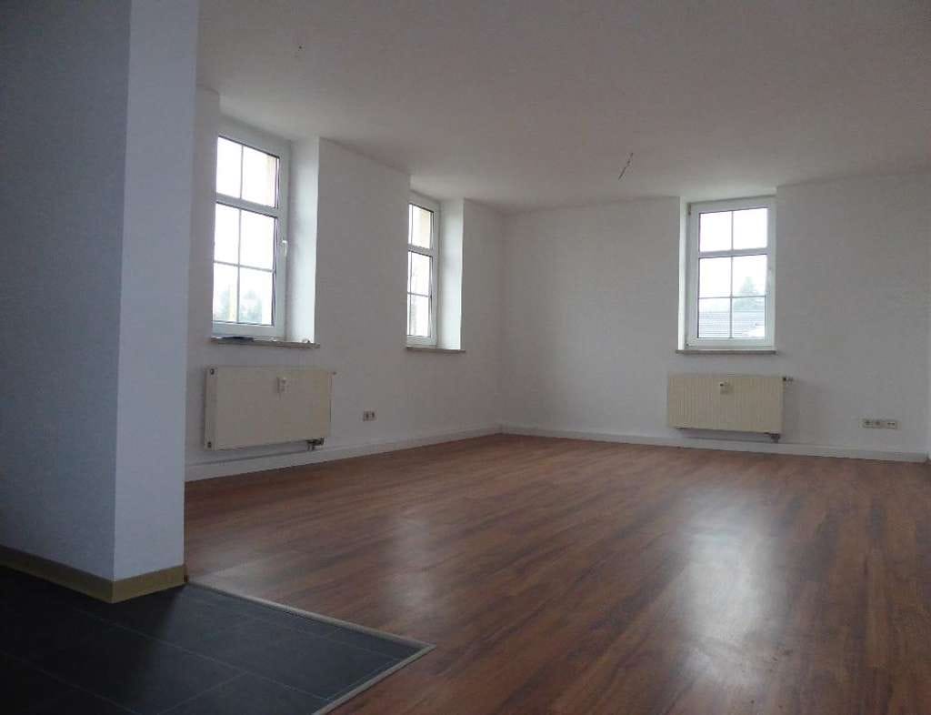 Immobilie in Lengenfeld - günstig in die eigenen 4 Wände, oder doch vermieten... 2 Zimmer Wohnung in Lengenfeld - Bild 2