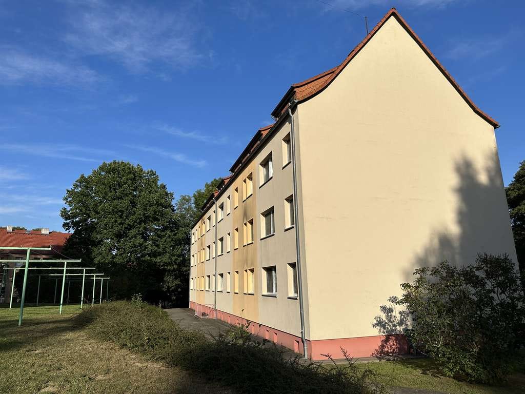 Immobilie in Frohburg - sanierungsbedürftige 3-Zimmerwohnung zur Eigennutzung oder Anlage - Bild 1